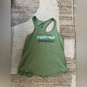 Patagonia Logo Top